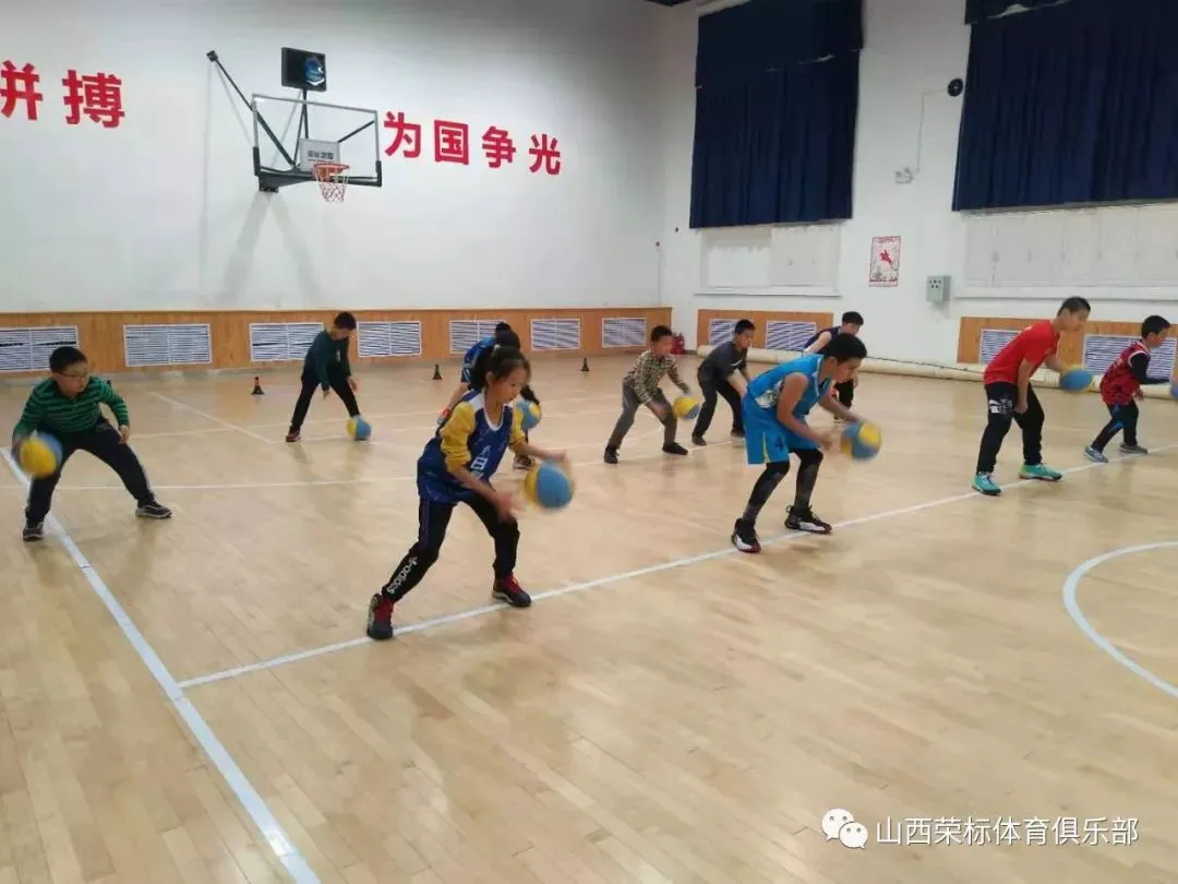 青少年篮球爱好者如何提高协调性_0